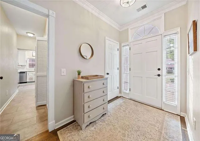 Photo 3 of Single family home for sale at 2376 Battle Forest Dr SW, Marietta, GA 30064 | MLS# 10774523 | Listing updated on 2026-09-13