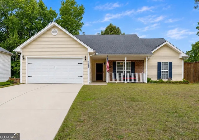 2nd image of 5825 April Dr, Buford, GA 30518 | MLS# 10797821