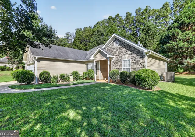 1st image of 180 Shenandoah Dr, Covington, GA 30016 | MLS# 10829798