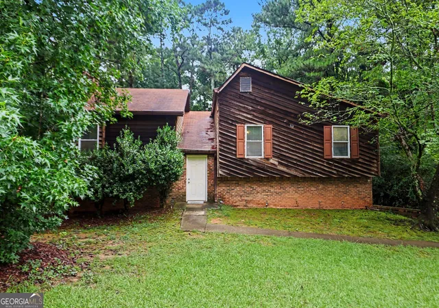 Photo 2 of Single family home for sale at 5894 Sutton Dr, Douglasville, GA 30135 | MLS# 10815978 | Listing updated on 2026-09-13