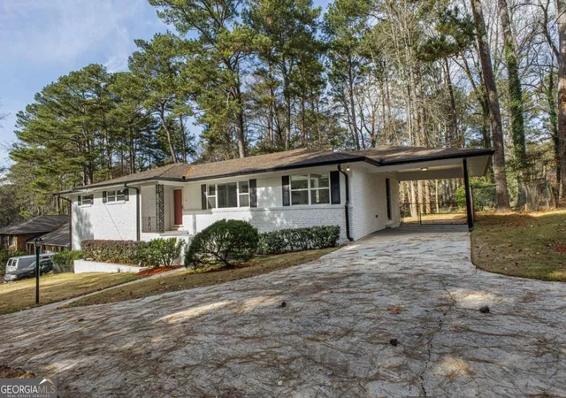 3rd image of 2939 Arrowood Dr, Atlanta, GA 30344 | MLS# 10800277