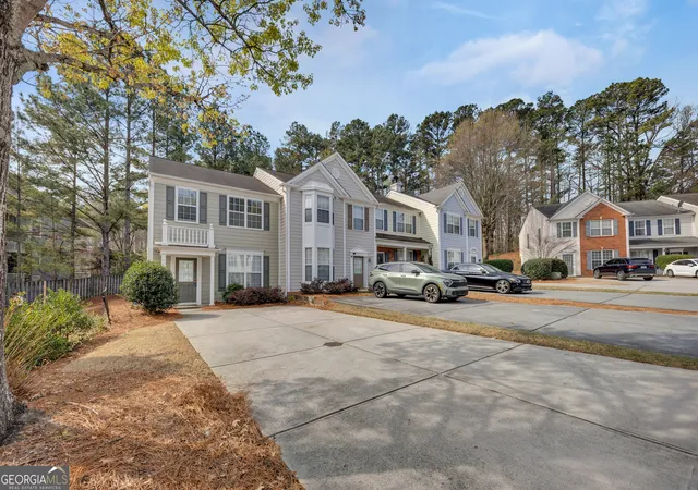 Homes for sale in Duluth, GA | 4147 Howell Park Rd, Duluth, GA 30096 | MLS# 10714402