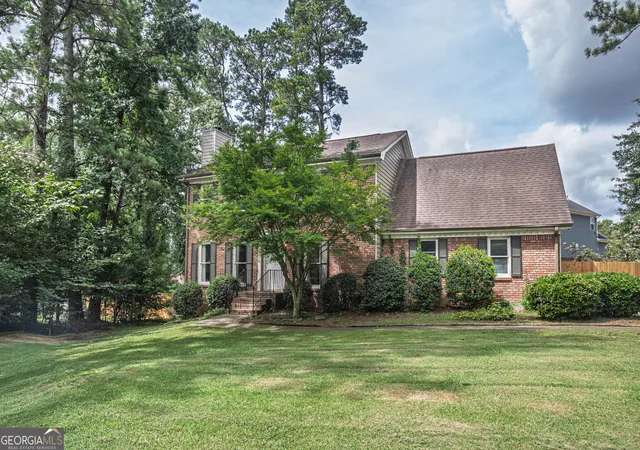 Photo 2 of Single family home for sale at 3170 Pine Cove Ct Sw, Lilburn, GA 30047 | MLS# 10807048 | Listing updated on 2026-08-24