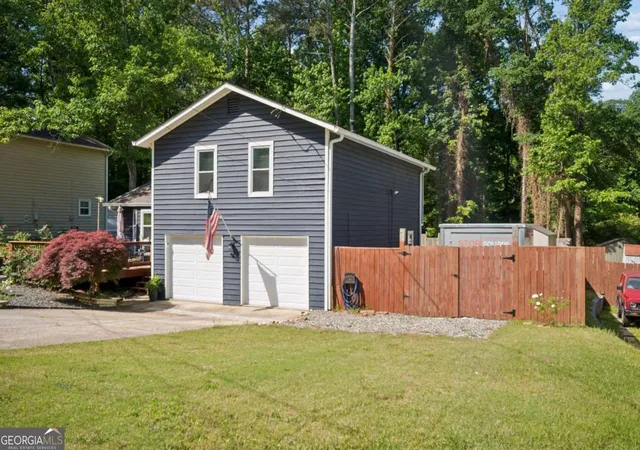 Photo 2 of Single family home for sale at 2083 Pond Rd, Duluth, GA 30096 | MLS# 10828801 | Listing updated on 2026-09-02