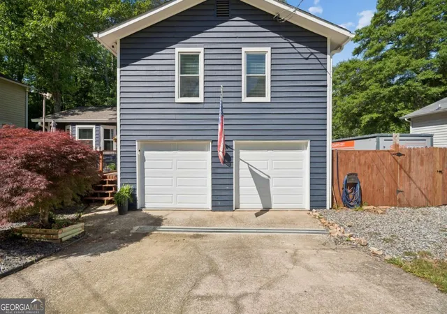 Photo 3 of Single family home for sale at 2083 Pond Rd, Duluth, GA 30096 | MLS# 10828801 | Listing updated on 2026-09-02