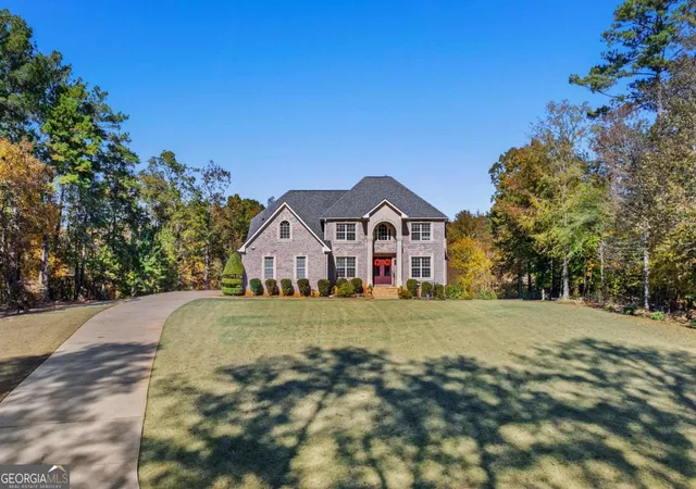 3rd image of 2202 Escalade Ct, Conyers, GA 30094 | MLS# 10796703