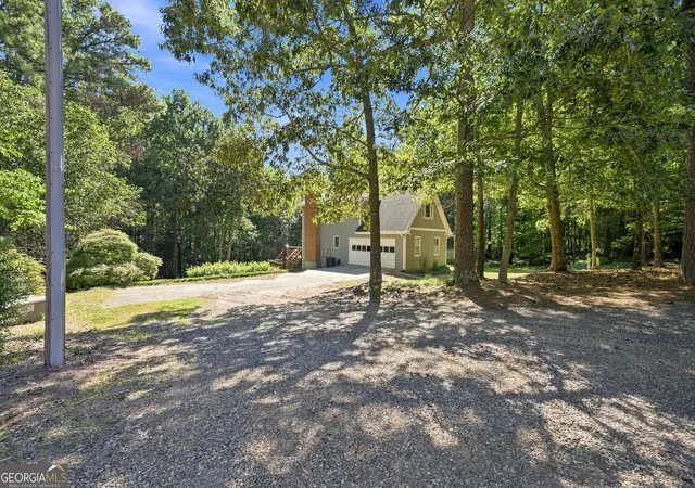 Photo 4 of Single family home for sale at 558 Auburn Rd, Auburn, GA 30011 | MLS# 10836807 | Listing updated on 2026-10-03