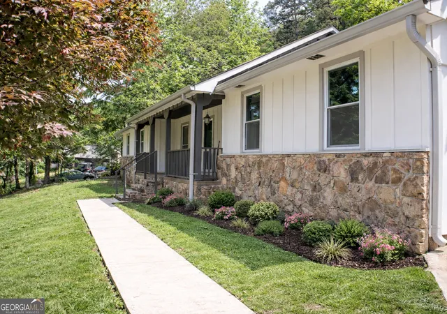 3rd image of 409 Flora Ave, Rome, GA 30161 | MLS# 10714491