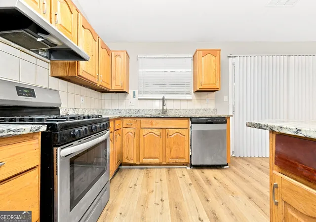 Photo 3 of Single family home for sale at 5327 Timor Trl, Lithonia, GA 30038 | MLS# 10834367 | Listing updated on 2026-09-25