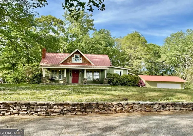 2nd image of 1401 Alec Mountain Rd, Clarkesville, GA 30523 | MLS# 10820154