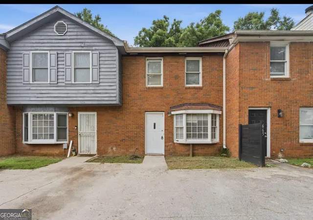 1st image of 667 Hunting Creek Ln Se, Conyers, GA 30013 | MLS# 10793828
