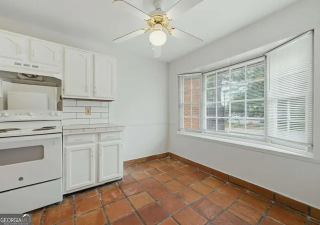 Photo 4 of Townhouse for sale at 667 Hunting Crk Ln SE, Conyers, GA 30013 | MLS# 10793828 | Listing updated on 2026-08-31