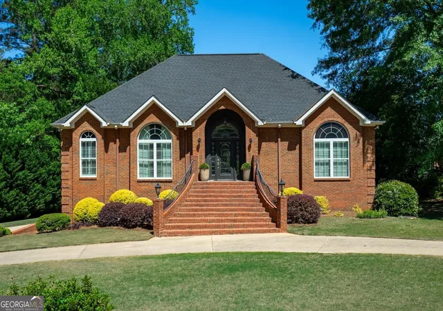 1st image of 910 Piney Woods Dr, Lagrange, GA 30240 | MLS# 10737151