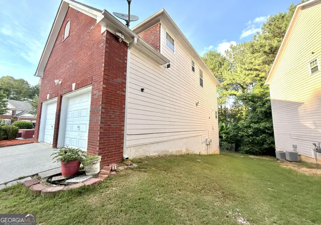 5th image of 385 Simonton Crest Dr, Lawrenceville, GA 30045 | MLS# 10781771