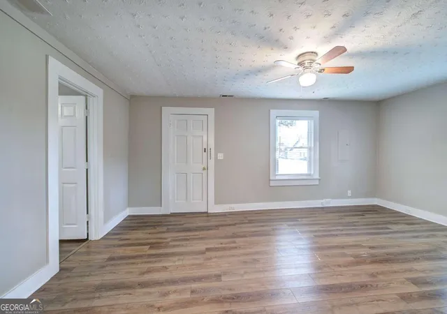Photo 4 of Single family home for sale at 319 S Bartow St, Cartersville, GA 30120 | MLS# 10824398 | Listing updated on 2026-10-08