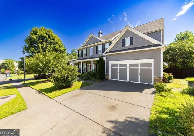 Photo 2 of Single family home for sale at 2445 Fisk Fls Dr, Braselton, GA 30517 | MLS# 10812106 | Listing updated on 2026-09-07