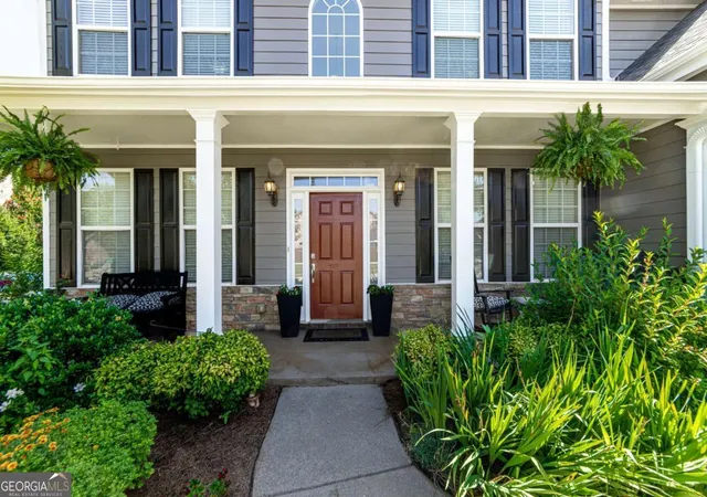 Photo 3 of Single family home for sale at 2445 Fisk Fls Dr, Braselton, GA 30517 | MLS# 10812106 | Listing updated on 2026-09-07