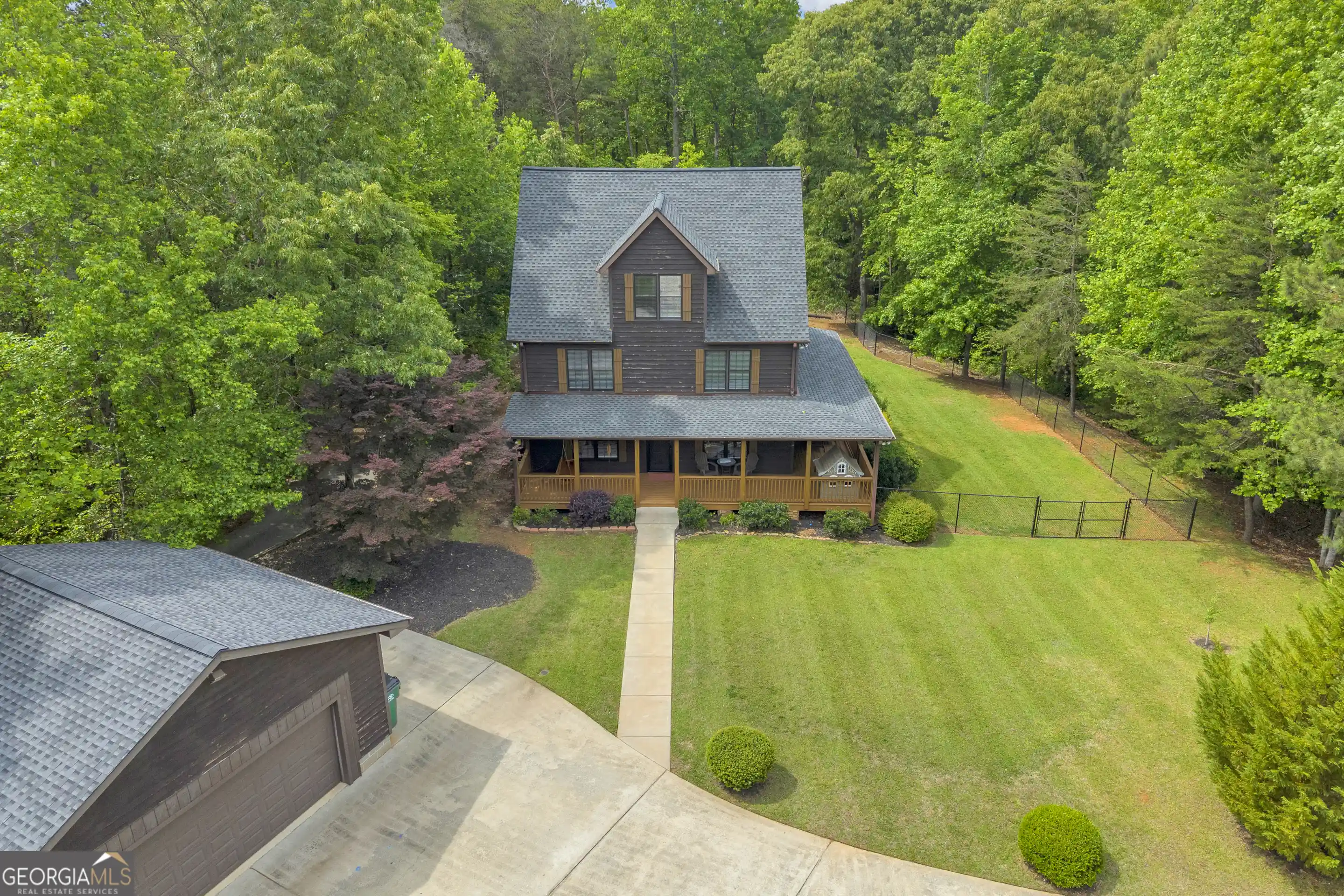 Photo 1 of Single family home for sale at 946 Riverdale Rd, Toccoa, GA 30577 | MLS# 10867988 | Listing updated on 2026-10-21
