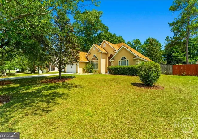 Photo 4 of Single family home for sale at 10 Fox Hound Ct, Pooler, GA 31322 | MLS# 10771703 | Listing updated on 2026-07-03