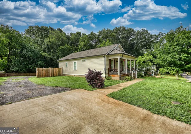 Homes for sale in Madison, GA | 840 Pearl St, Madison, GA 30650 | MLS# 10792075