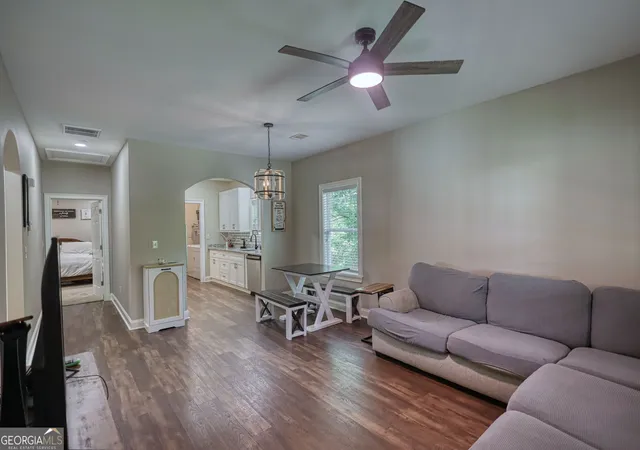 Homes for sale in Madison, GA | 840 Pearl St, Madison, GA 30650 | MLS# 10792075
