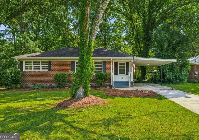 Photo 1 of Sale Pending at 20 Plymouth Rd Nw, Rome, GA 30165 | MLS# 10835933 | Listing updated on 2026-09-11