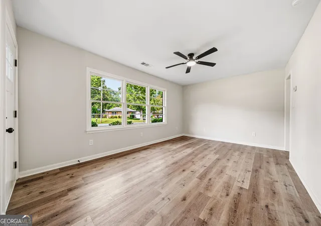 Photo 3 of Sale Pending at 20 Plymouth Rd Nw, Rome, GA 30165 | MLS# 10835933 | Listing updated on 2026-09-11