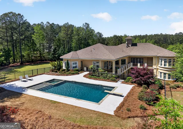 Homes for sale in Peachtree City, GA | 202 Carriage Ln, Peachtree City, GA 30269 | MLS# 10730766