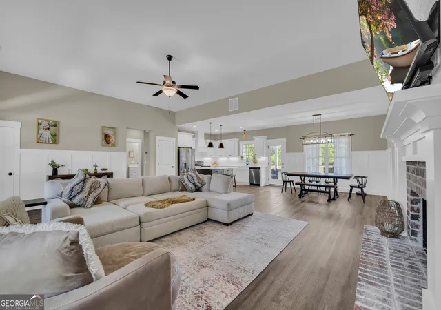 Photo 3 of Single family home for sale at 85 Woodfin Wy, Social Circle, GA 30025 | MLS# 10833261 | Listing updated on 2026-09-28