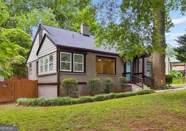 Photo 1 of Single family home for sale at 418 Shannon Dr Sw, Atlanta, GA 30310 | MLS# 10812418 | Listing updated on 2026-09-01