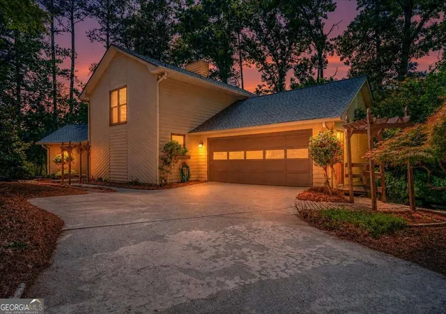 1st image of 5573 Hidden Harbor Lndg, Gainesville, GA 30504 | MLS# 10766292