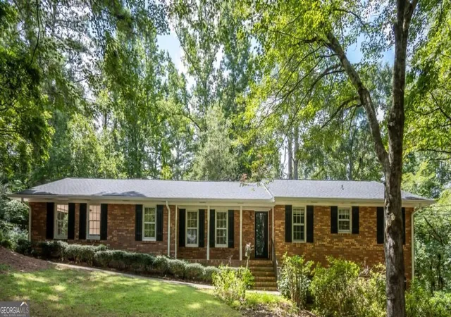 Photo 1 of Single family home for sale at 135 Old Fort Road, Athens, GA 30606 | MLS# 10832028 | Listing updated on 2026-09-07