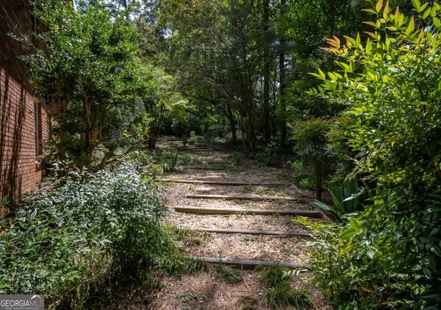 Photo 3 of Single family home for sale at 135 Old Fort Road, Athens, GA 30606 | MLS# 10832028 | Listing updated on 2026-09-22