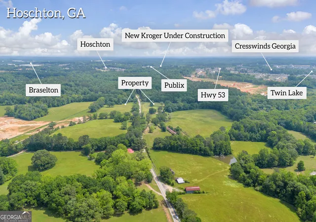 Photo 2 of House for sale at 586 Covered Brg Rd, Hoschton, GA 30548 | MLS# 10700779 | Listing updated on 2026-03-16