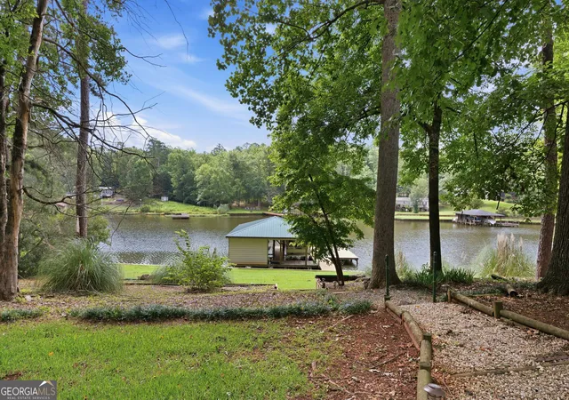 2nd image of 91 Lakeview Cir, Sparta, GA 31087 | MLS# 10805799