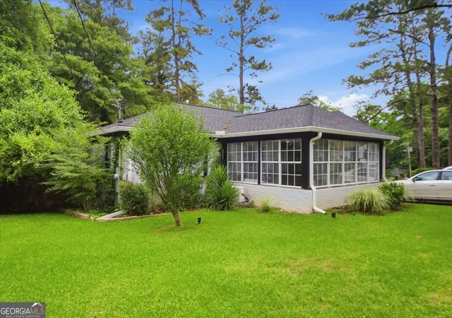 Photo 4 of Single family home for sale at 2631 Patrick Ct Se, Atlanta, GA 30317 | MLS# 10790533 | Listing updated on 2026-10-29