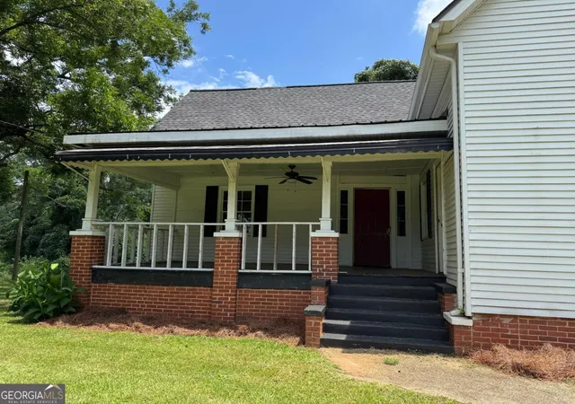 Homes for sale in Carnesville, GA | 734 Bowersville Rd, Carnesville, GA 30521 | MLS# 10792186