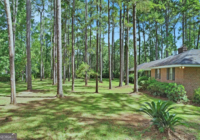 Homes for sale in Albany, GA | 1270 Wadsworth Dr, Albany, GA 31721 | MLS# 10718322