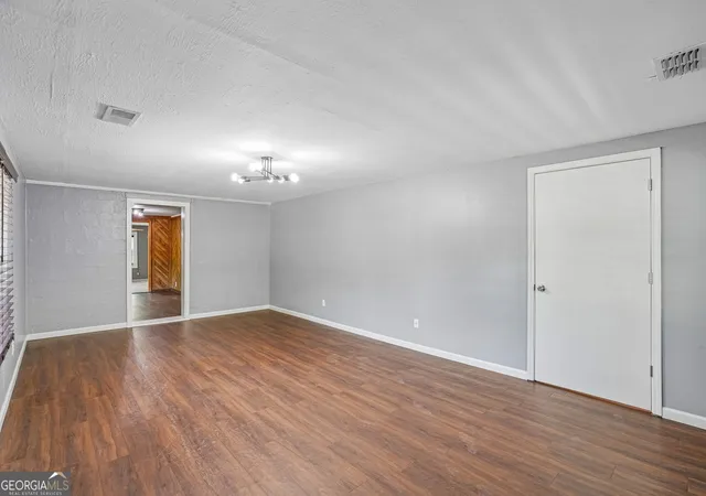 Photo 3 of Single family home for sale at 1042 Main St, Whitesburg, GA 30185 | MLS# 10741685 | Listing updated on 2026-08-21