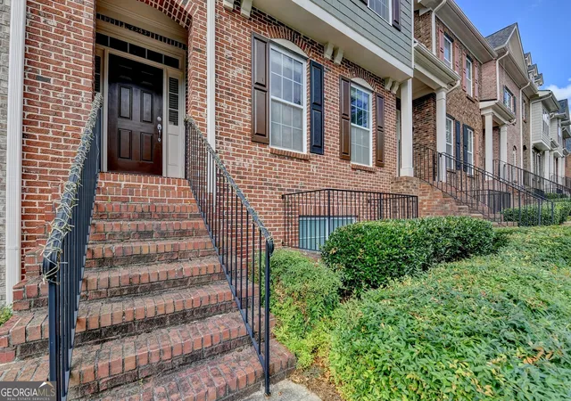 Listing Photo 4 - Condo for sale in building located at 2343 Gallard St, Lawrenceville, GA 30043