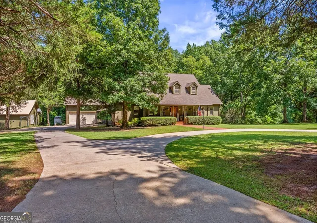 Photo 3 of Single family home for sale at 917 Laprade St, Washington, GA 30673 | MLS# 10828286 | Listing updated on 2026-09-01