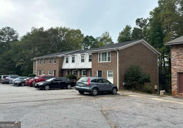 2nd image of 180 Chalfont Ln #1-6, Athens, GA 30606 | MLS# 10813999