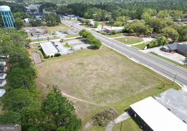 3rd image of 951 Elma G Miles Pkwy, Hinesville, GA 31313 | MLS# 10721560