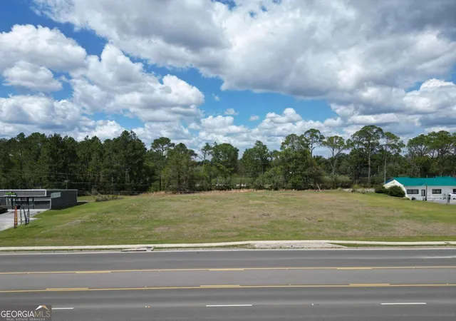 5th image of 951 Elma G Miles Pkwy, Hinesville, GA 31313 | MLS# 10721560