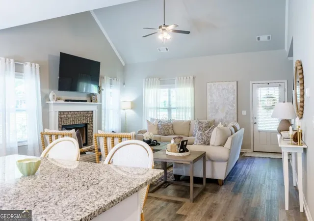 Photo 3 of Single family home for sale at 398 Sunset Dr, Statham, GA 30666 | MLS# 10820218 | Listing updated on 2026-09-02