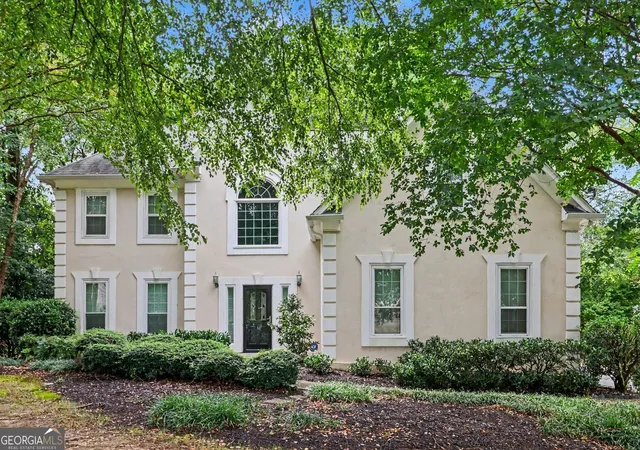 Photo 3 of Single family home for sale at 231 Sunset Hills Dr, Norcross, GA 30071 | MLS# 10835453 | Listing updated on 2026-09-11