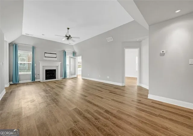 Listing Photo 5 - Condo for sale in building located at 2357 Chimney Cottage Cir, Marietta, GA 30066