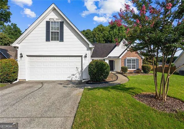 Photo 2 of Single family home for sale at 3325 Ml River Cvs, Buford, GA 30519 | MLS# 10828647 | Listing updated on 2026-09-28