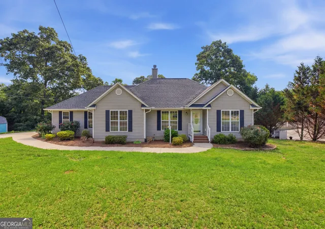 Homes for sale in Hartwell, GA | 171 Winding Wy, Hartwell, GA 30643 | MLS# 10778194