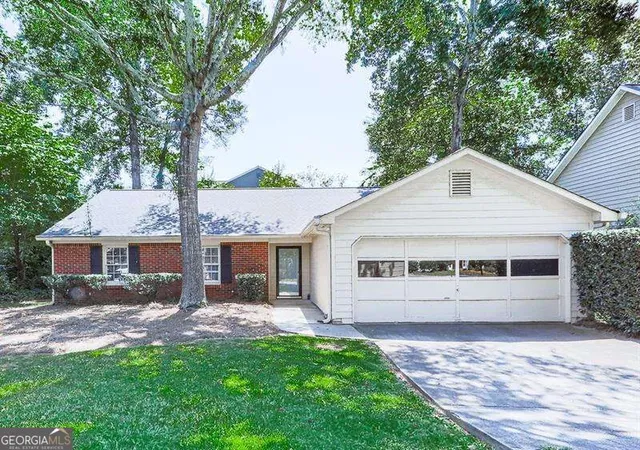 Photo 1 of Single family home for sale at 650 Radford Cir, Woodstock, GA 30188 | MLS# 10833932 | Listing updated on 2026-09-10